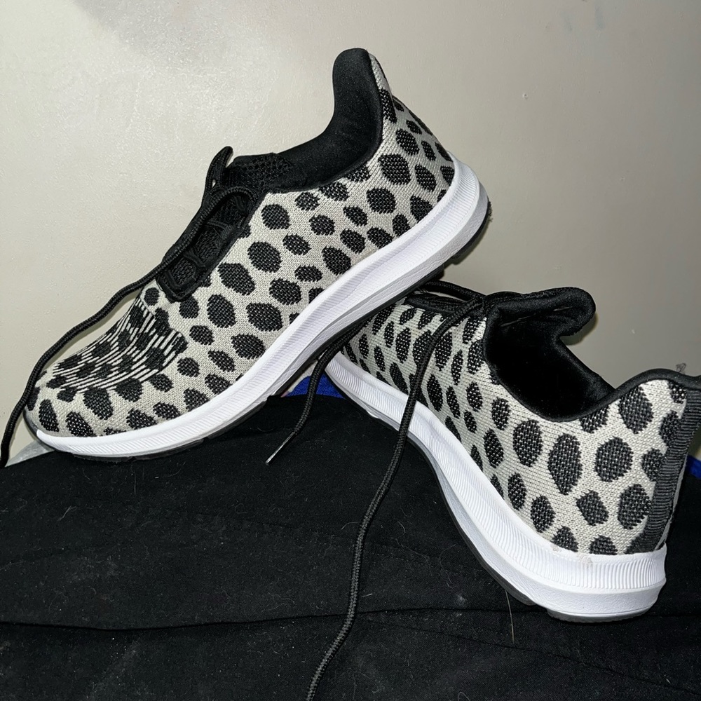 NWOT shoes. Size 9